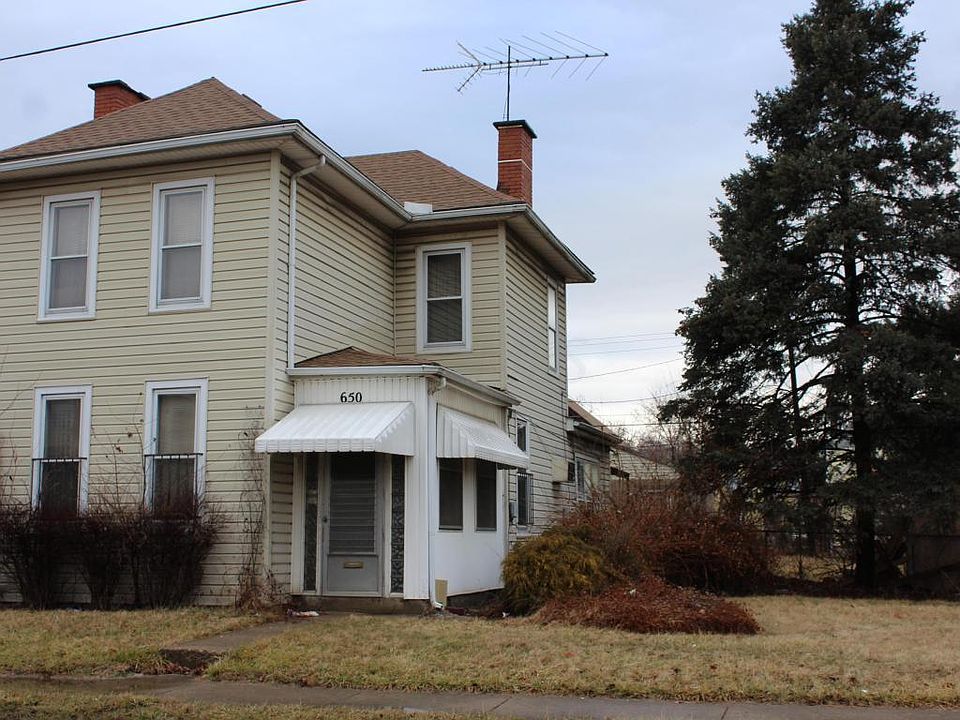 1st image of 650 E 2nd Ave