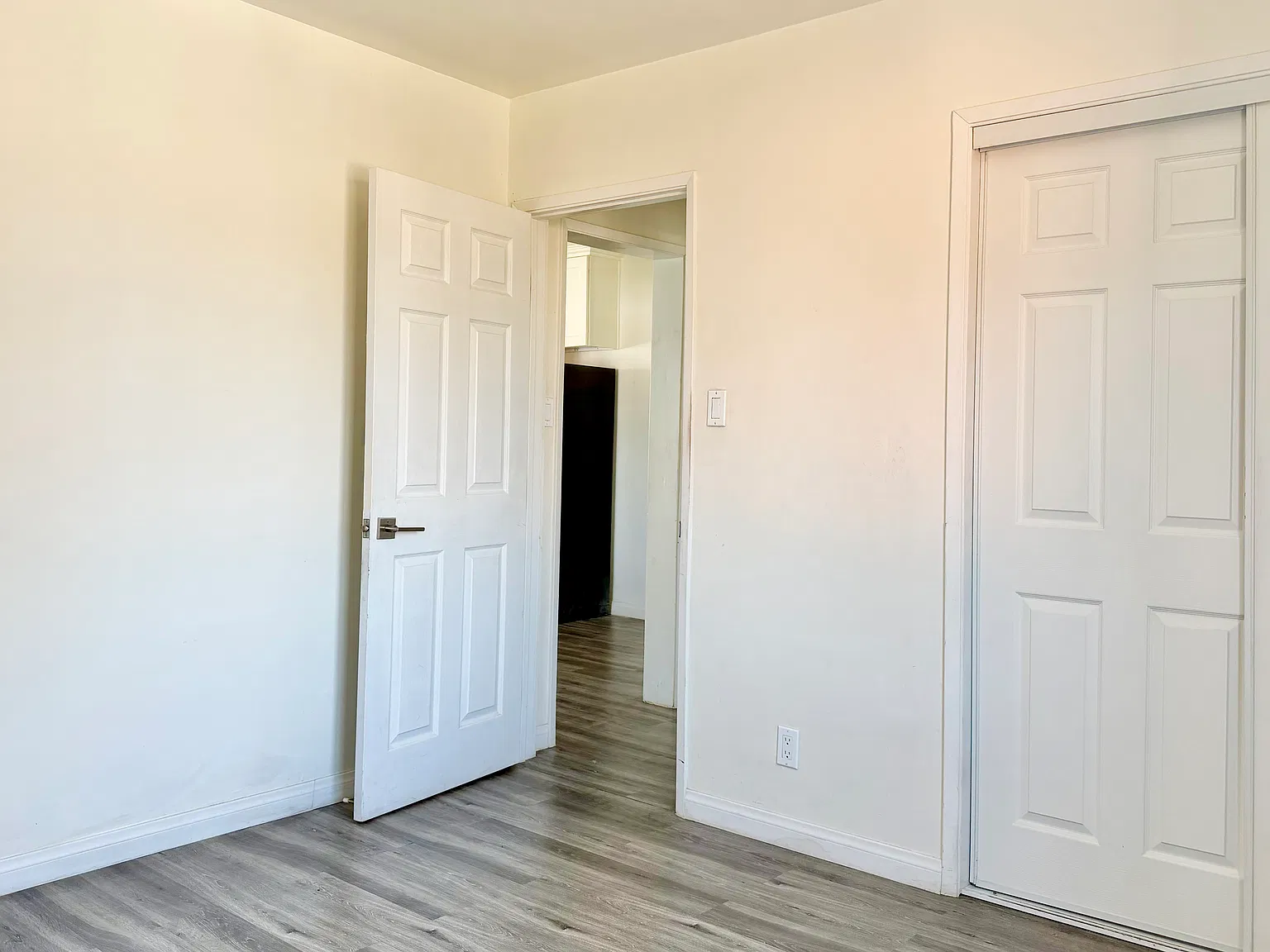 1 bed, 500 sqft, $1,777 — Photo 4