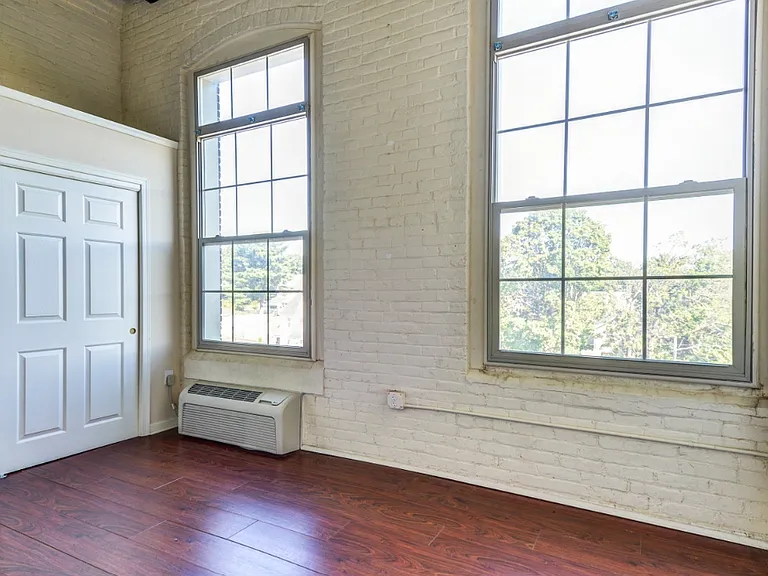 The Lofts at Silk Mill — Photo 21