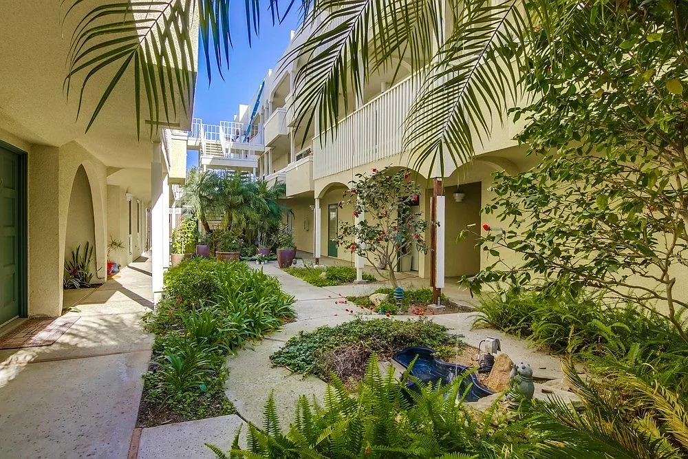 3747 Yosemite Street #10, San Diego CA 92109 - 10 — Photo 3