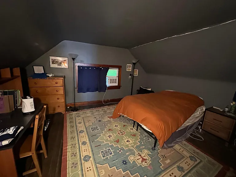 2117 Hudson Ave — Photo 15