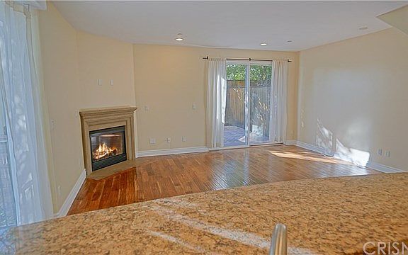 5th image of 5753 N White Oak Ave #18
