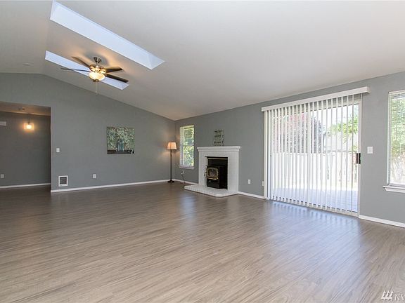 4th image of 9713 Mallard Dr SE