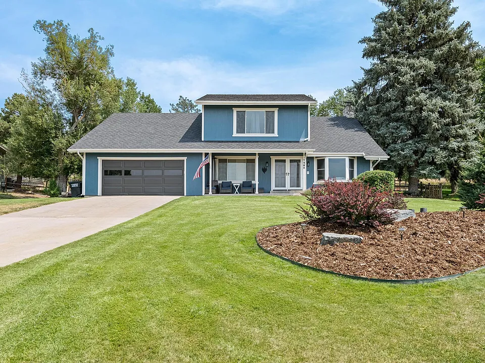 7485 Lakeshore Dr