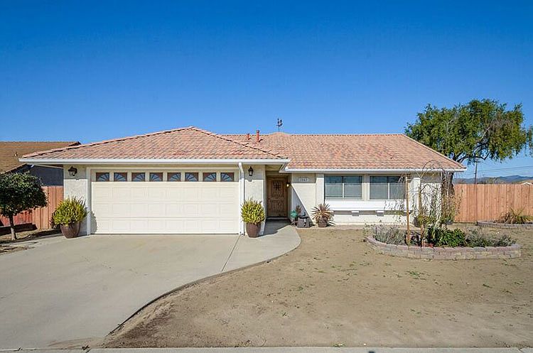 1st image of 1063 De Soto Dr