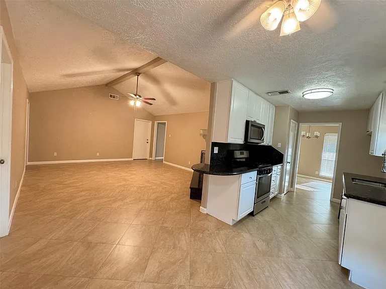 28922 Savannah Dr — Photo 6