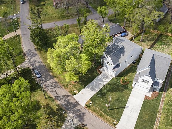 5th image of 312 McKennell Dr