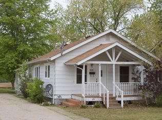 407 N Bush Ave, Hurst, IL 62949