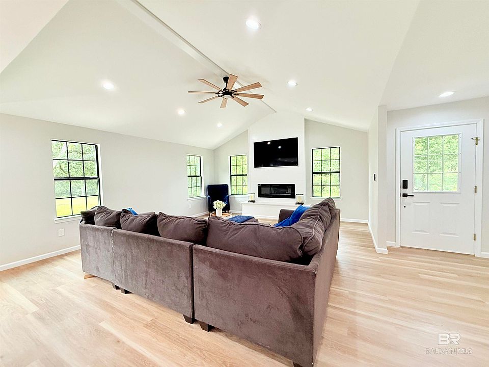 A*I様 House on the Hill Checker 22838 Wagon Wheel Ln, Loretto, MN 55357 | Zillow