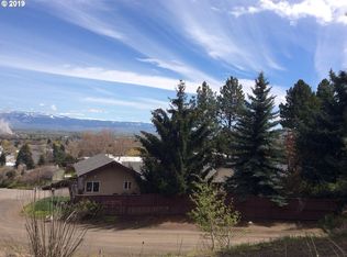 109 Hawthorne Dr, La Grande, OR 97850