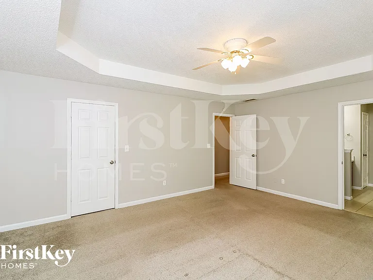6013 Radford Dr — Photo 11