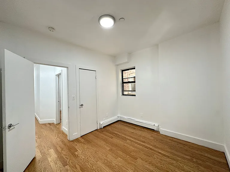 337-39 Randolph Ave #4 — Photo 9