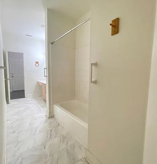 4412 Woodstock Dr — Photo 19