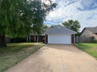 1225 Aspen Trl, Edmond, OK 73012