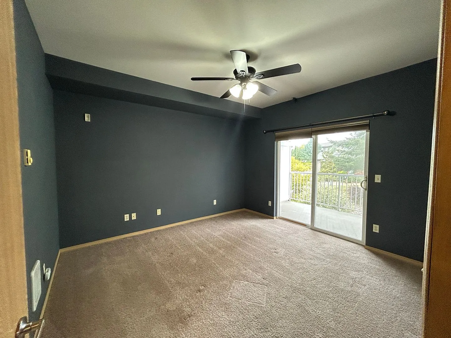 512 Darby Dr #211 - Darby Estates — Photo 4