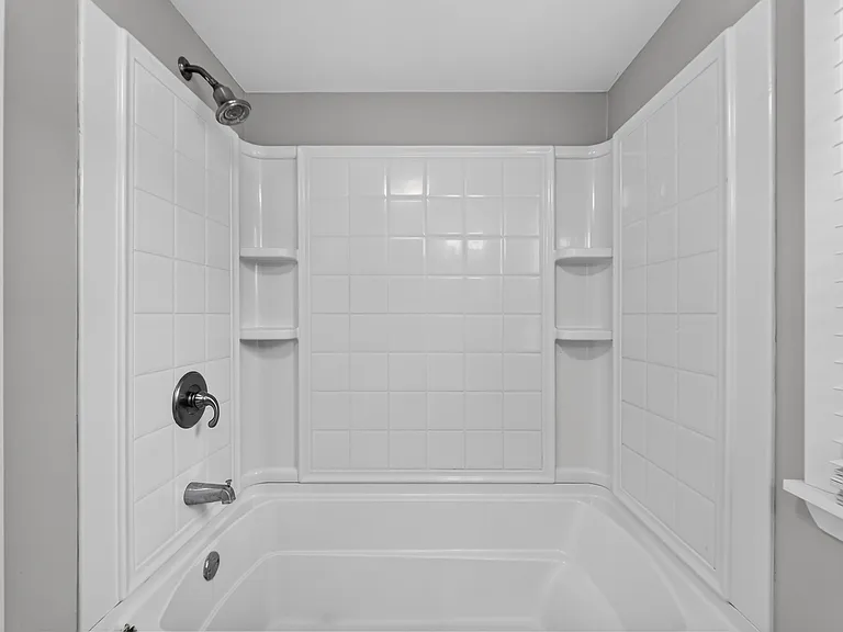 7318 Rosewood St — Photo 34
