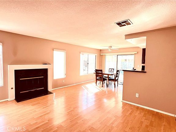 5th image of 31136 Slate St
