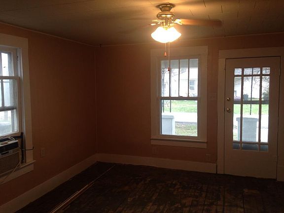 3rd image of 308 S Graham Ave #2