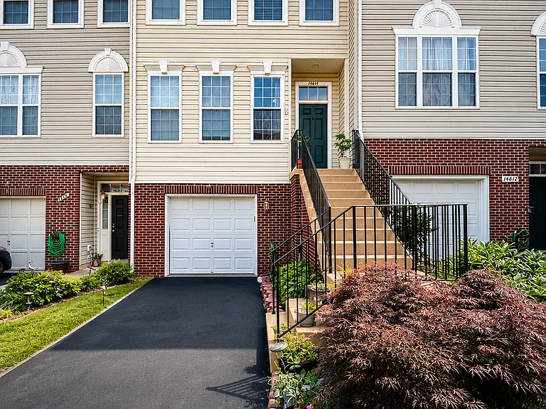 14614 Seasons Dr — Photo 1