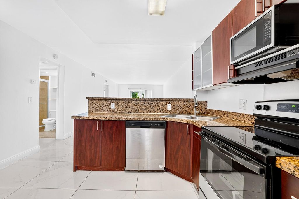 840 PINE Drive #104, photo 7