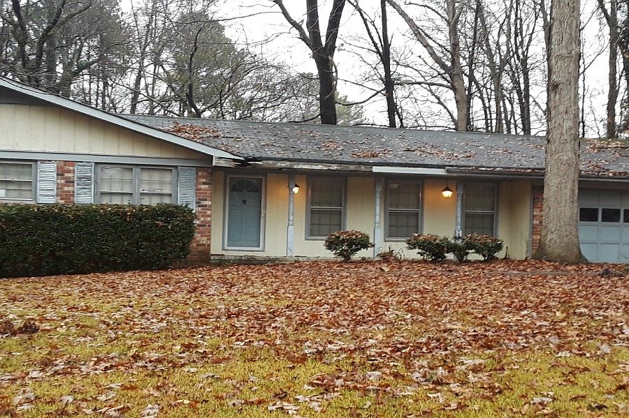 1st image of 1110 Peggy McMillan Dr