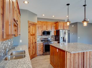 727 163rd St, Hammond, WI 54015