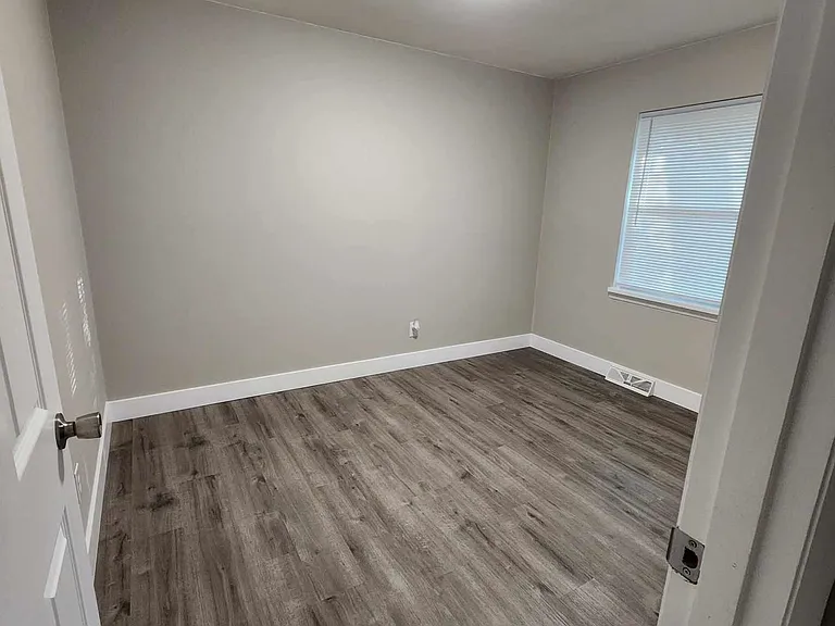 1732 Christine Dr — Photo 46
