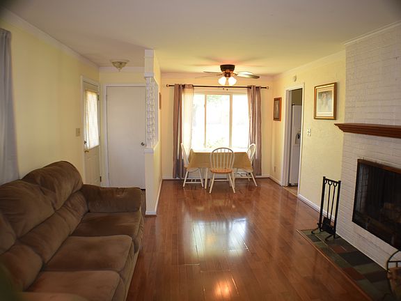 5th image of 15333 Hill Ct