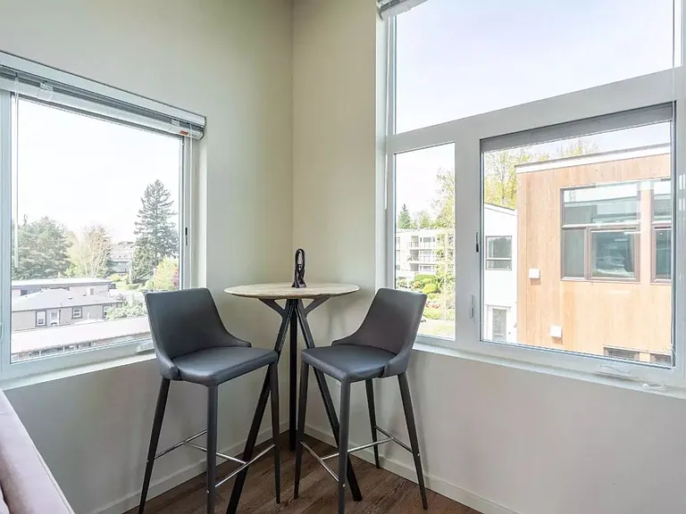 Plaza Apartments — Photo 201