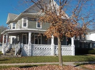 602 N 8th St, Rochelle, IL 61068