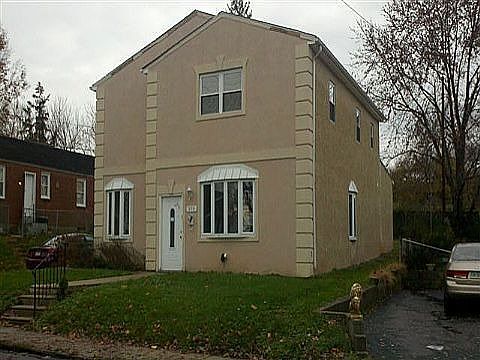 2nd image of 850 Elmwood Ave