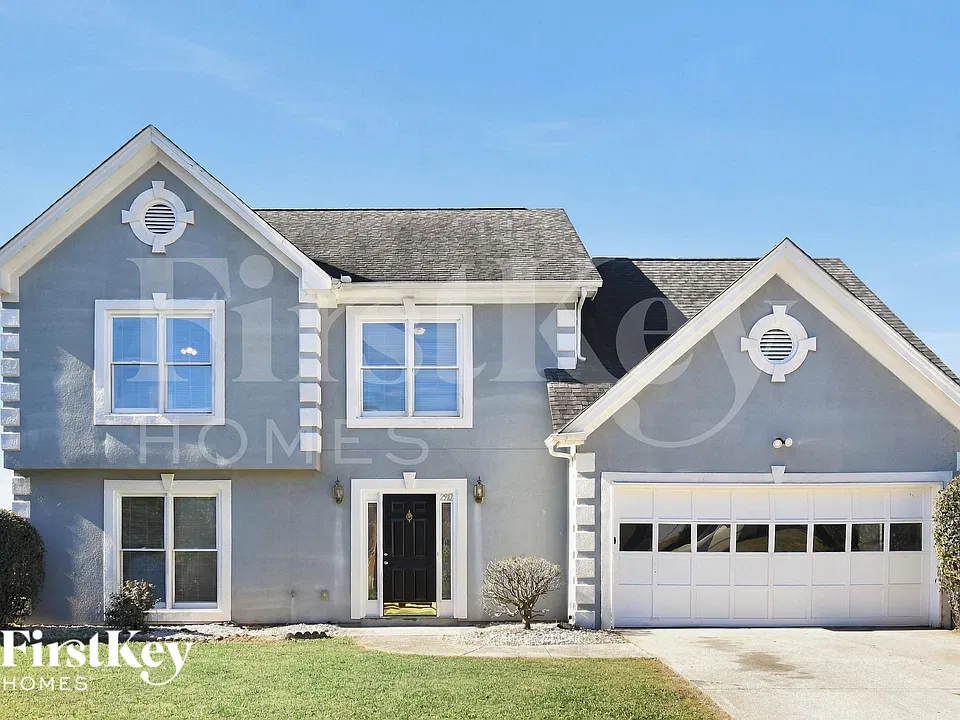 2910 Paces Woods Dr
