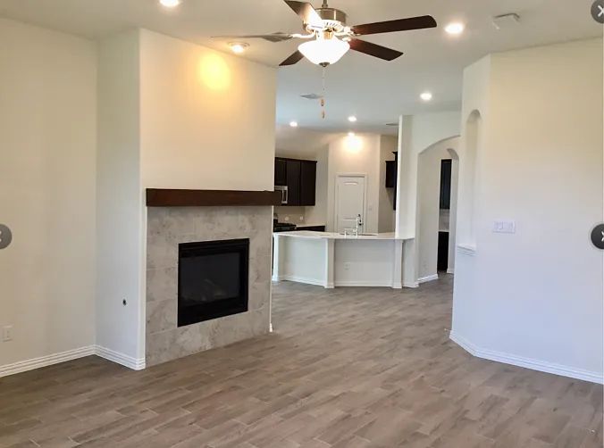 3 bed, 1873 sqft, $2,650 — Photo 4