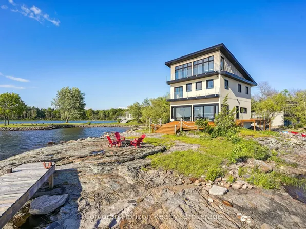 74 Arbour Trl, Waubaushene, ON L0K 2C0