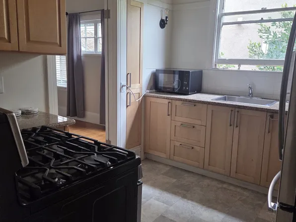 2720 College Ave APT 2, Berkeley, CA 94705