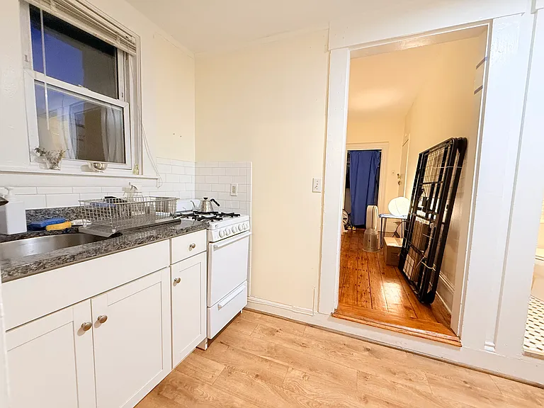 25 Inman St #2 — Photo 9