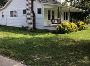 442 Charleston St, Weber City, VA 24290