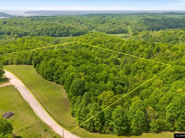 3200 Jack Saunders Rd #154, Waverly, TN 37185