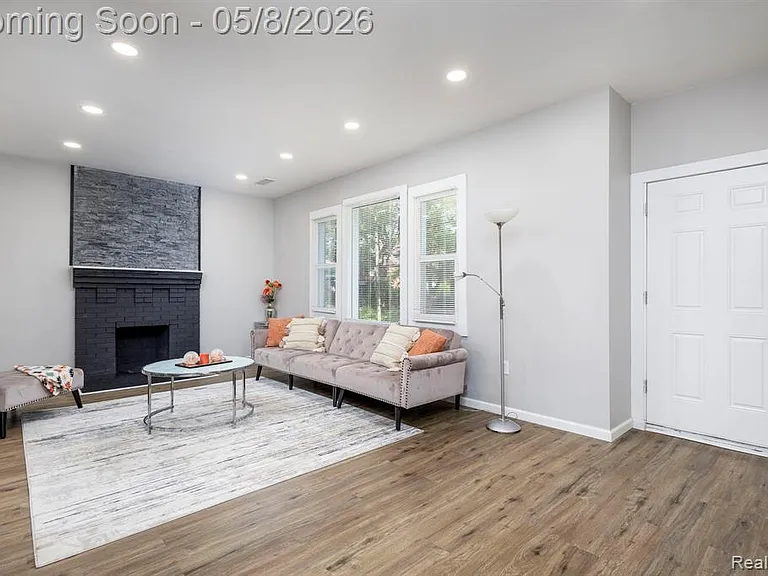 120 Woodland St — Photo 21