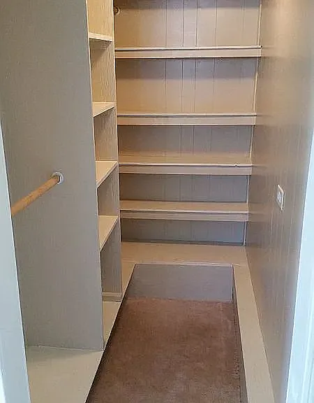 706 University Blvd #1-2 — Photo 2