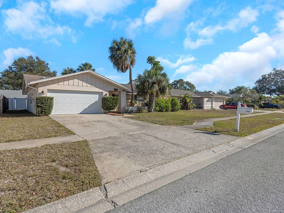 1st image of 2379 Moore Haven Dr W