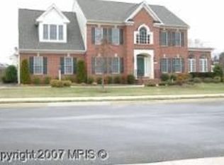 661 Gold Cup Dr, Warrenton, VA 20186