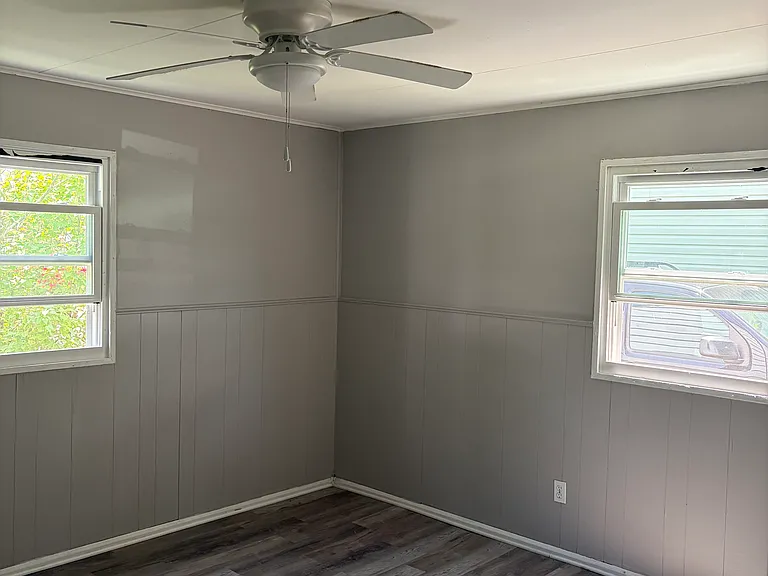 2166 Warrick St — Photo 10