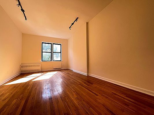 1st image of 211 E 89th St APT C9