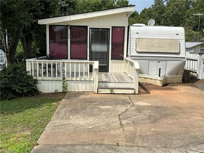106 Pier Ave, New London, NC, 28127