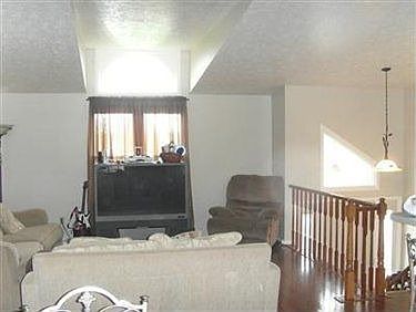 2nd image of 5563 Chapel Hill Ct N