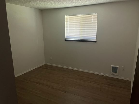 3rd image of 1704 S 12th Ave #7