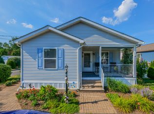 8 Hemlock Rd, Southington, CT 06489