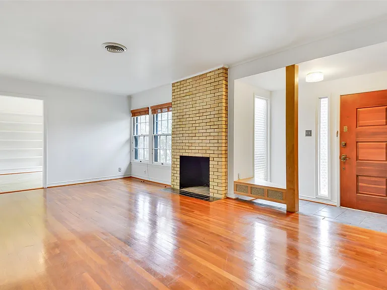 2300 Rebel Rd — Photo 4