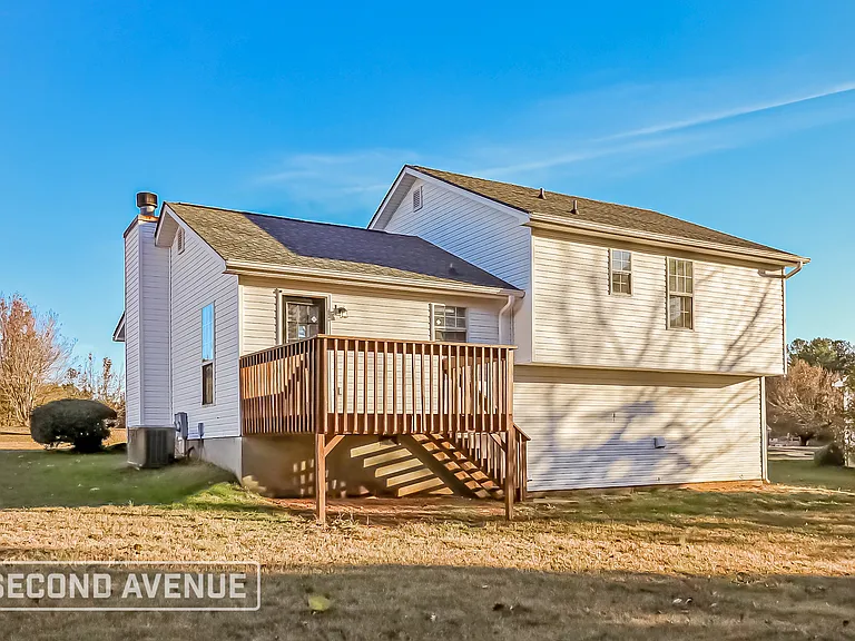 58 Southwind Dr — Photo 21